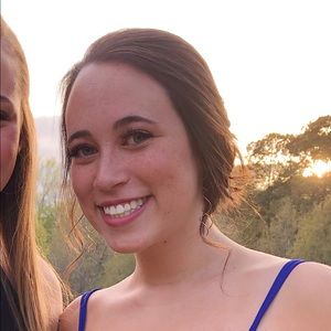Meet your Posher, Kayley